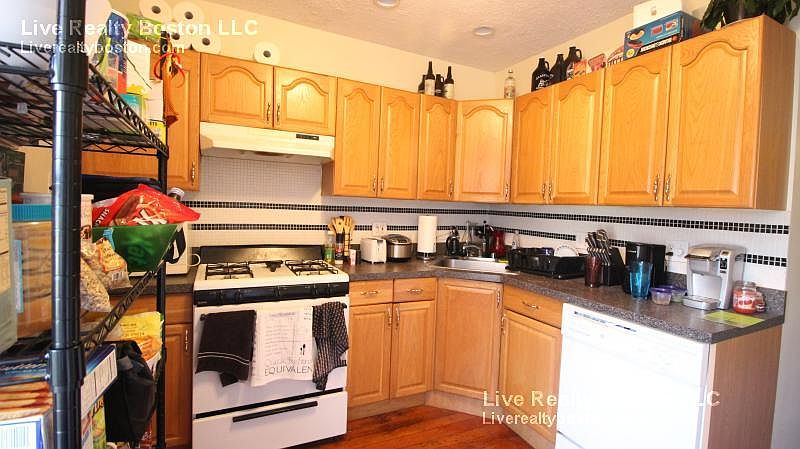 2nd image of 31 Hurd Rd #1F