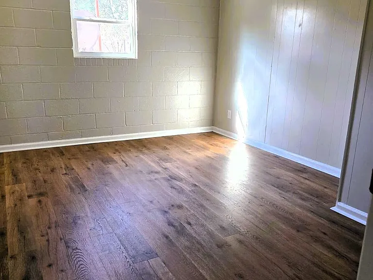 532 Hampton Ave NW — Photo 6