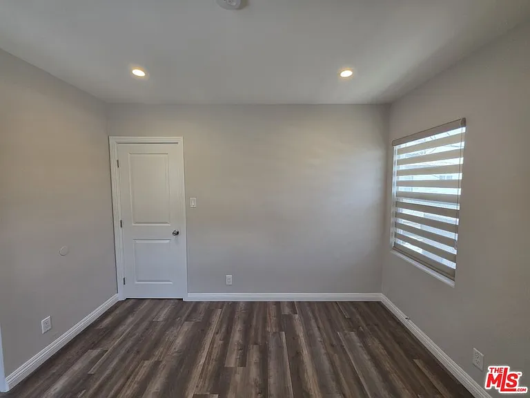 2012 S Holt Ave #2014 — Photo 33