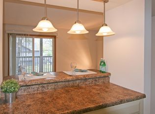 333 S Lewis St APT 7, Springfield, IL 62704