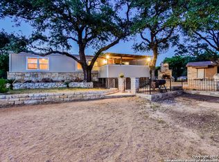 809 Westwood Dr, Cottonwood Shores, TX 78657