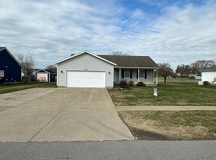 795 Flat Rock Rd, Bellevue, OH 44811