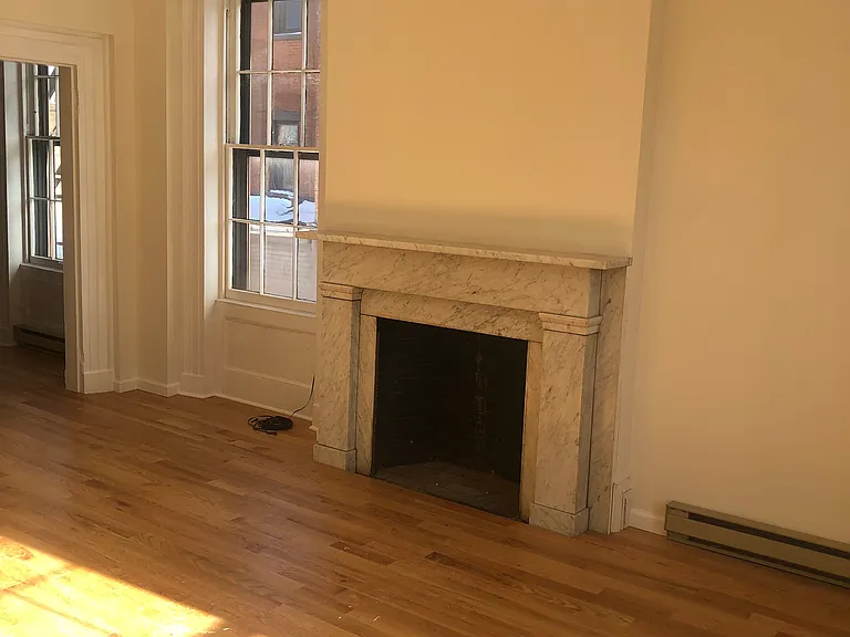250 Washington St #5 — Photo 9