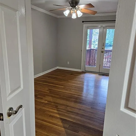 317 8th St NE #3 — Photo 7