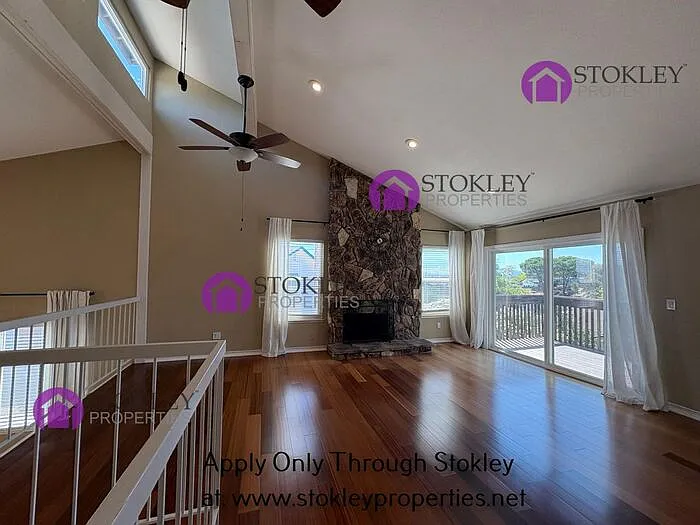 55 Saint Thomas Ln — Photo 13