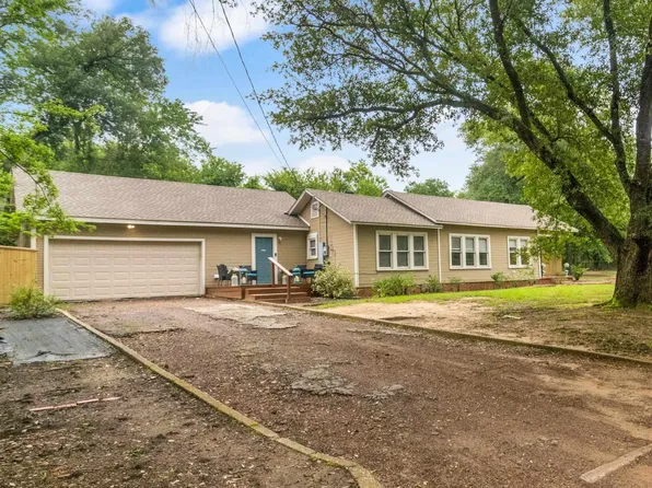 500 Jeanette Ave, Gladewater, TX 75647