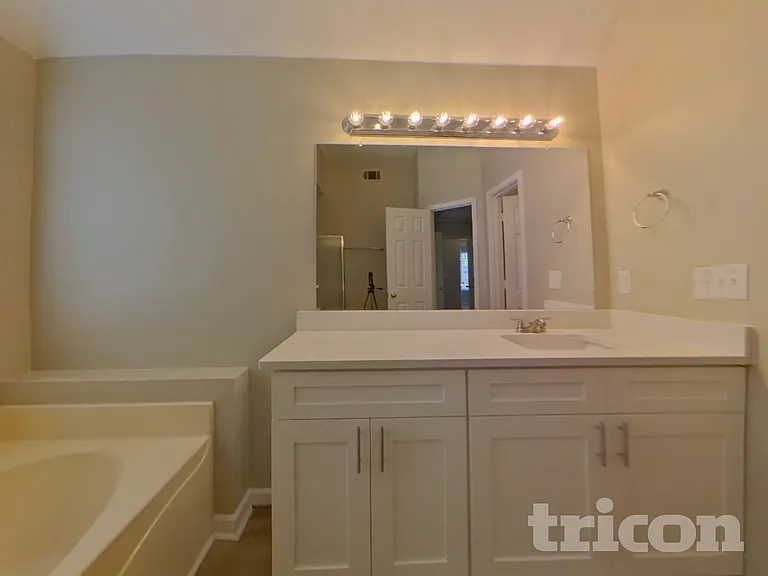 750 Stonemill Mnr — Photo 10