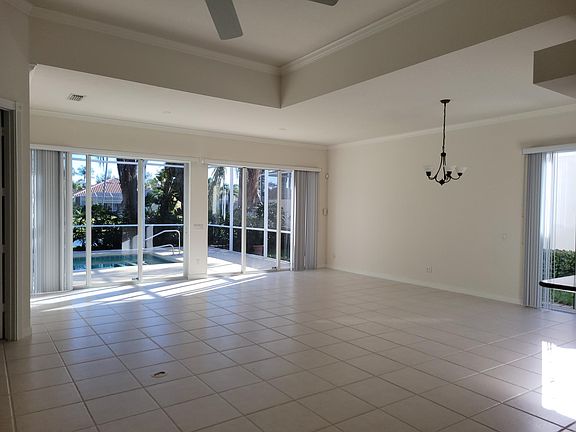 5th image of 4424 Prescott Ln