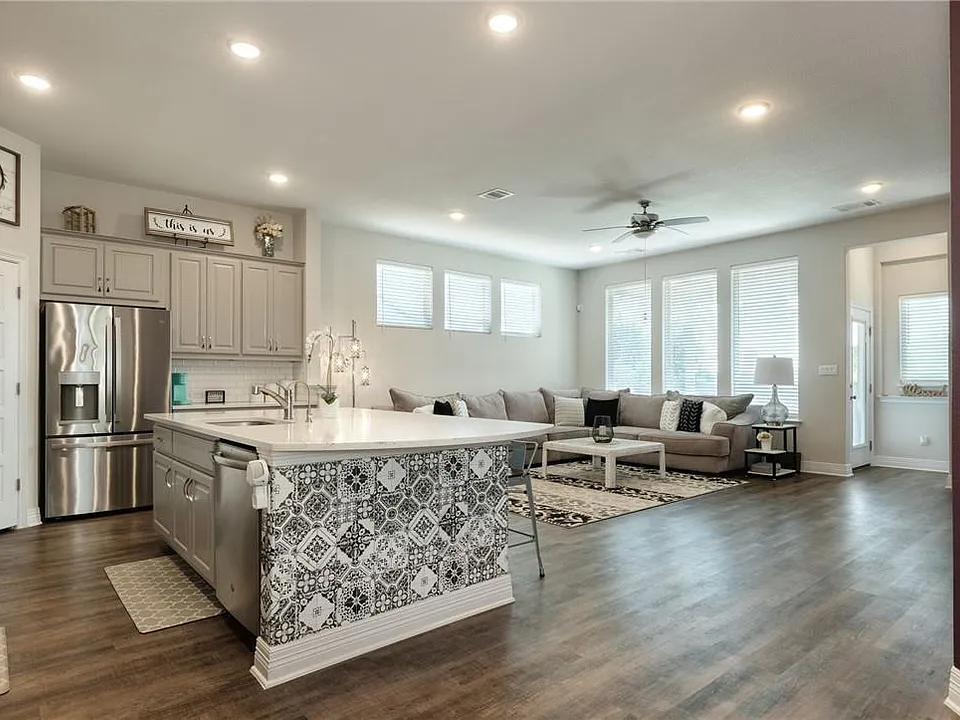229 Bonnet Blvd