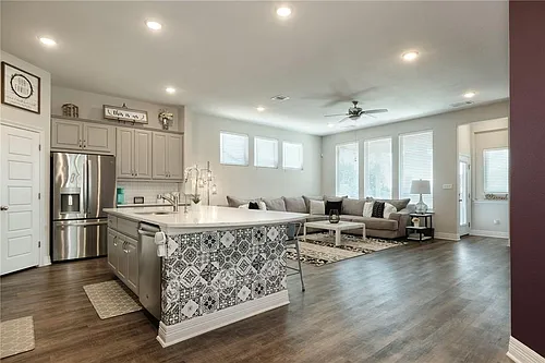 229 Bonnet Blvd Photo 1