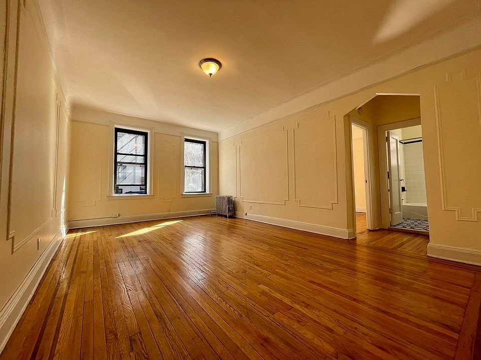 1st image of 2106 33rd St APT A7