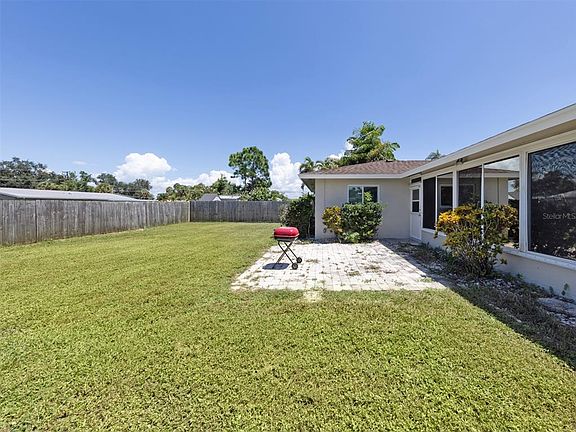 2nd image of 2161 INNER CASS CIRCLE