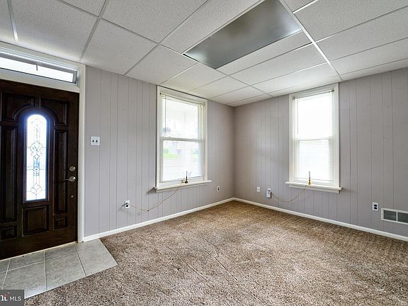 5th image of 2724 Butler St