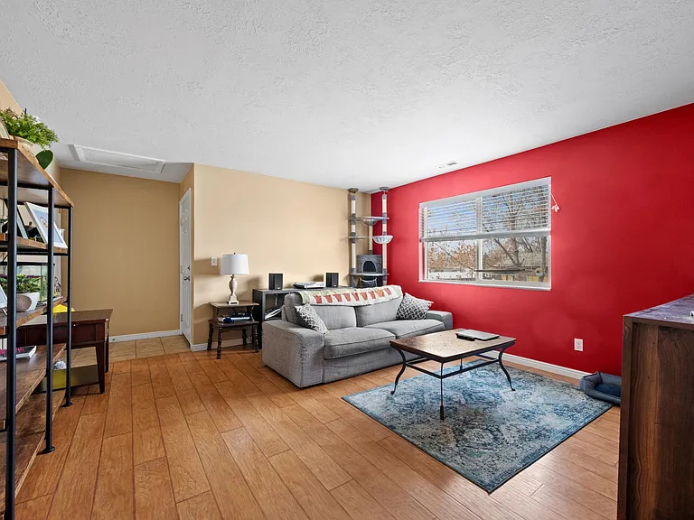 1028 S West Temple — Photo 2