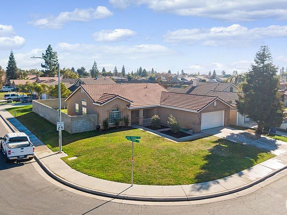 3rd image of 6102 Green Garden Dr