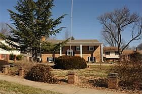 1st image of 5618 Broadmoor St