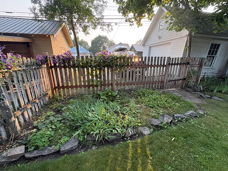 520 3rd Ave E — Photo 5