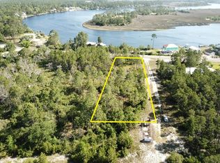 260 River Rd, Carrabelle, FL 32322