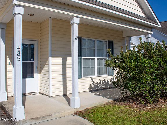 3rd image of 435 Vallie Lane