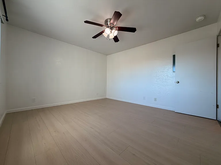 1156 Santa Clara St #8 — Photo 13