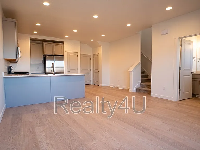 3545 Hardman Way #1 — Photo 2