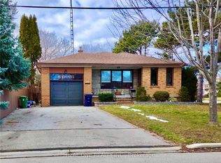 65 Dewlane Dr, Toronto, ON M2R 2P9