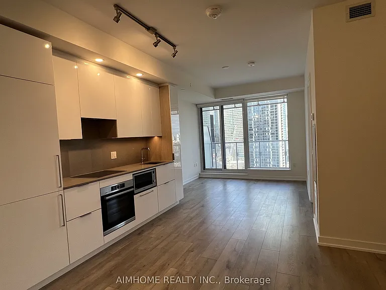 28 Freeland St #2305 — Photo 11