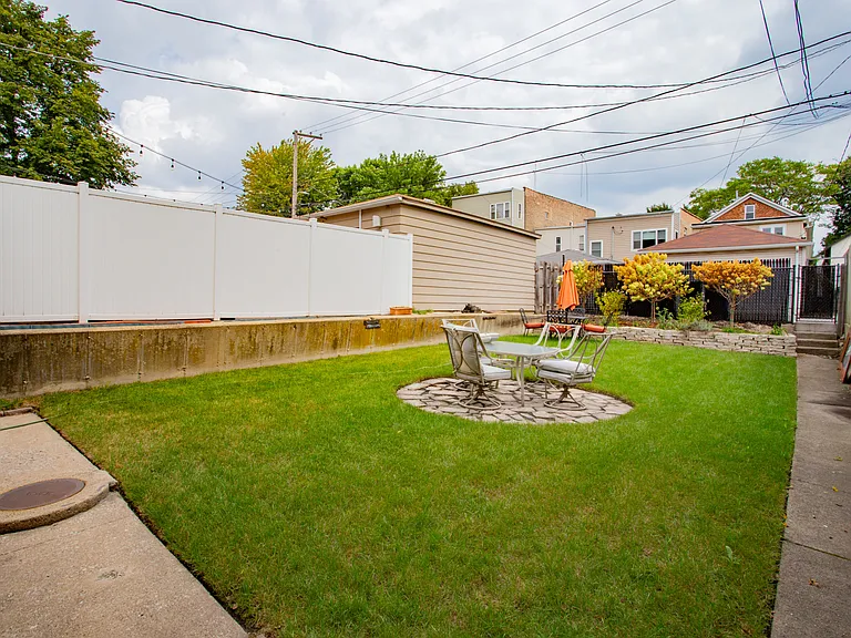3607 S Emerald Ave #1 — Photo 9