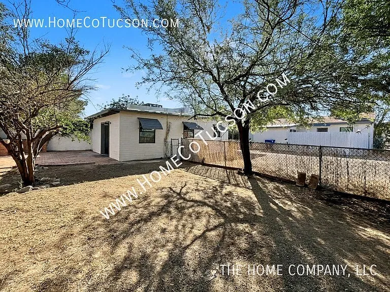 3435 E Elida St — Photo 20