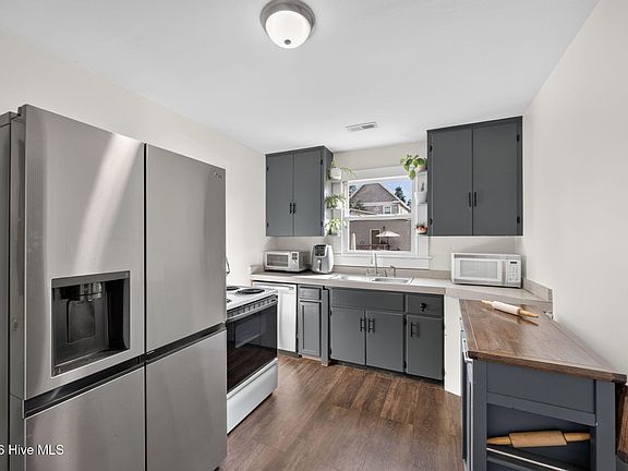 5th image of 204 Saunders Street