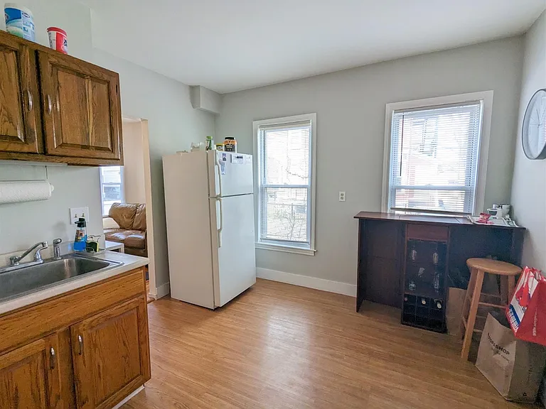 345 Highland Ave #2 — Photo 3