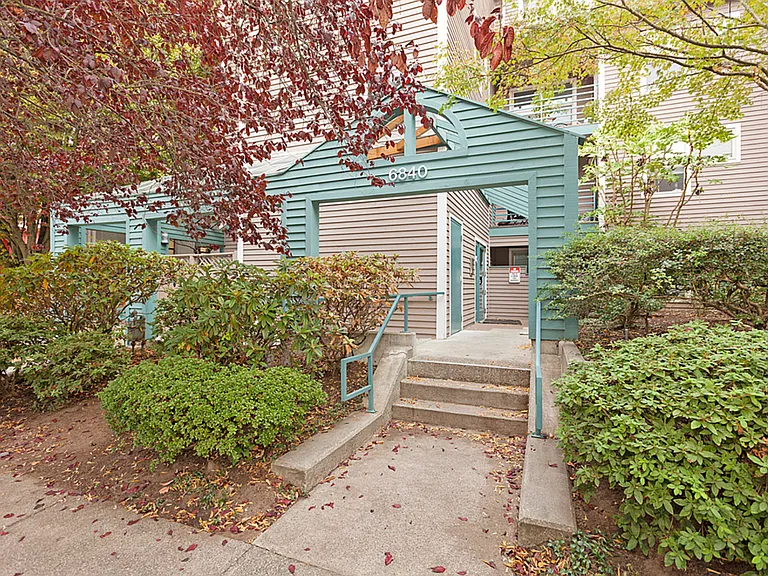 Oswego Apartments - Located on the east banks of Green Lake — Photo 87
