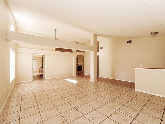 4th image of 11208 Pocket Brook Dr
