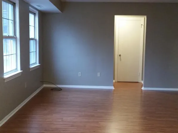 19406 Van Aken Blvd APT 202, Shaker Heights, OH 44122