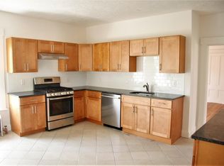 86 Lowell St #2T, Waltham, MA 02453