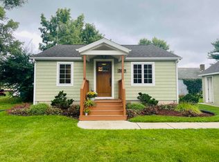3725 W Cedar St, Dixon, IL 61021