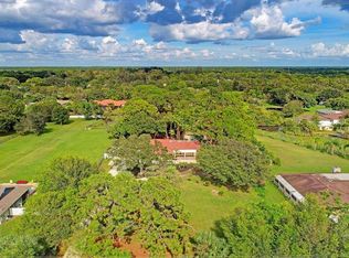 1670 Mackintosh Blvd, Nokomis, FL 34275