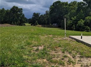 1706 Blackstone Rd, Sanford, NC 27330