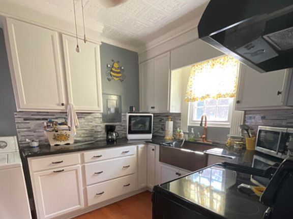 2nd image of 803 Mc Pherson Avenue