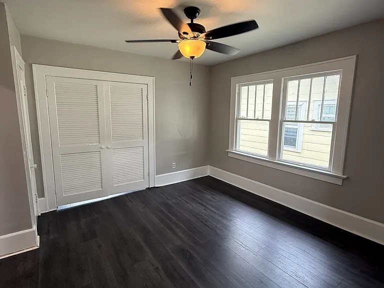 418 Broadway Ave #4 — Photo 5