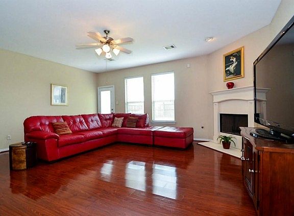 4th image of 23926 Fairport Harbor Ln