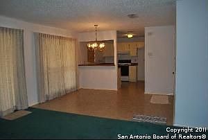 3rd image of 7507 Lago Frio