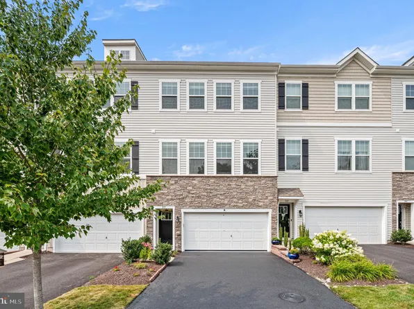 337 Dawson Pl, Downingtown, PA 19335