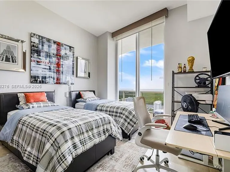 16001 Collins Ave #CU-3505 — Photo 13