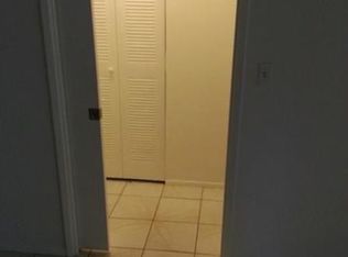 301 Gardens Dr, Pompano Beach, FL 33069