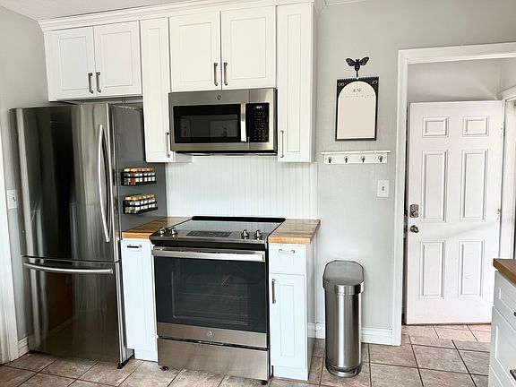 4th image of 226 E Herbert Ave