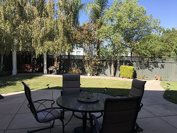 5th image of 2645 Castle Haven Ct