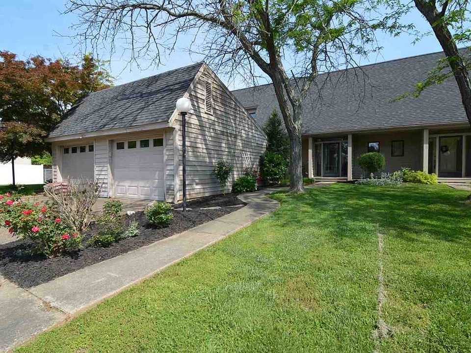 1st image of 8466 Yorkridge Ct APT B