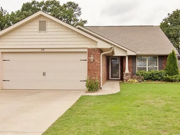 218 Fields Pond Dr, Madison, AL 35756