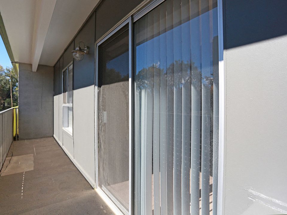 Building Photo 5